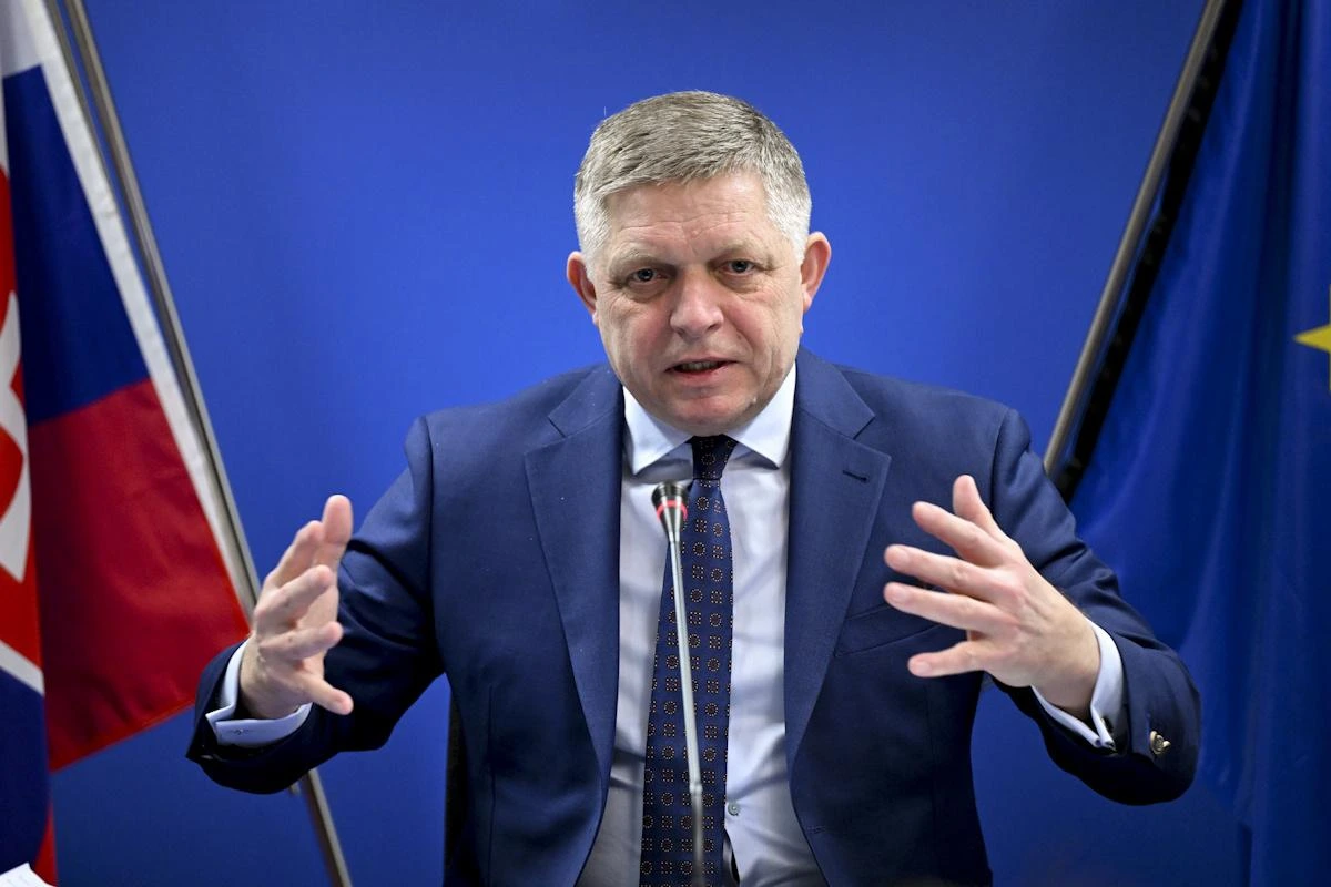 Зеленський має сам подзвонити Путіну: заява Фіцо після візиту у Москву